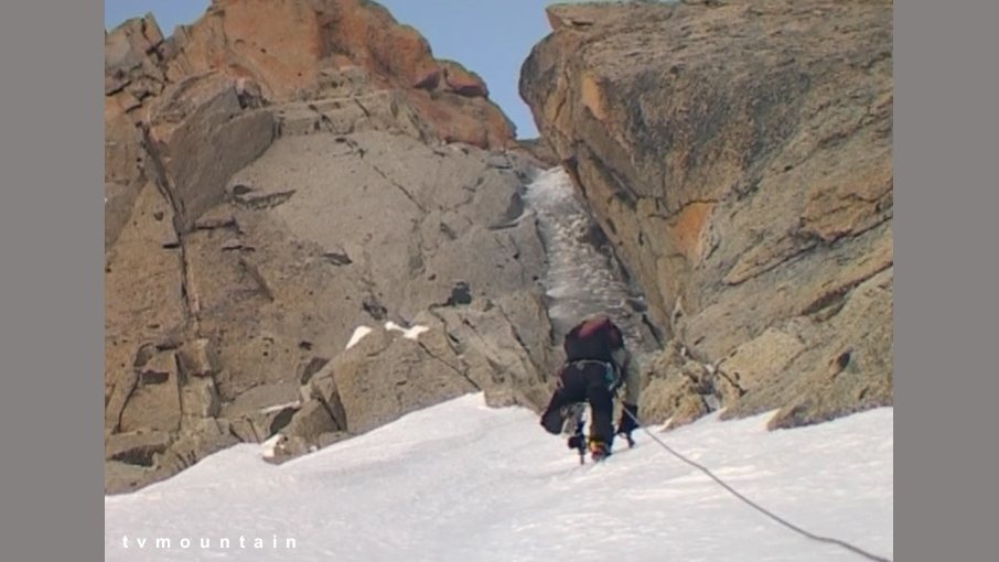 goulotte escarra aiguille du chardonnet chamonix mont blanc montagne alpinisme tvmountain topo 01